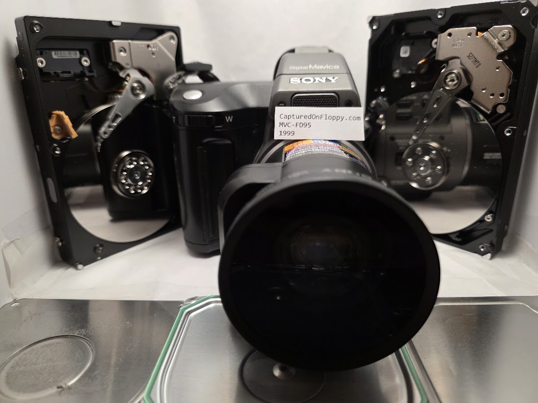 Sony Mavica FD95 camera